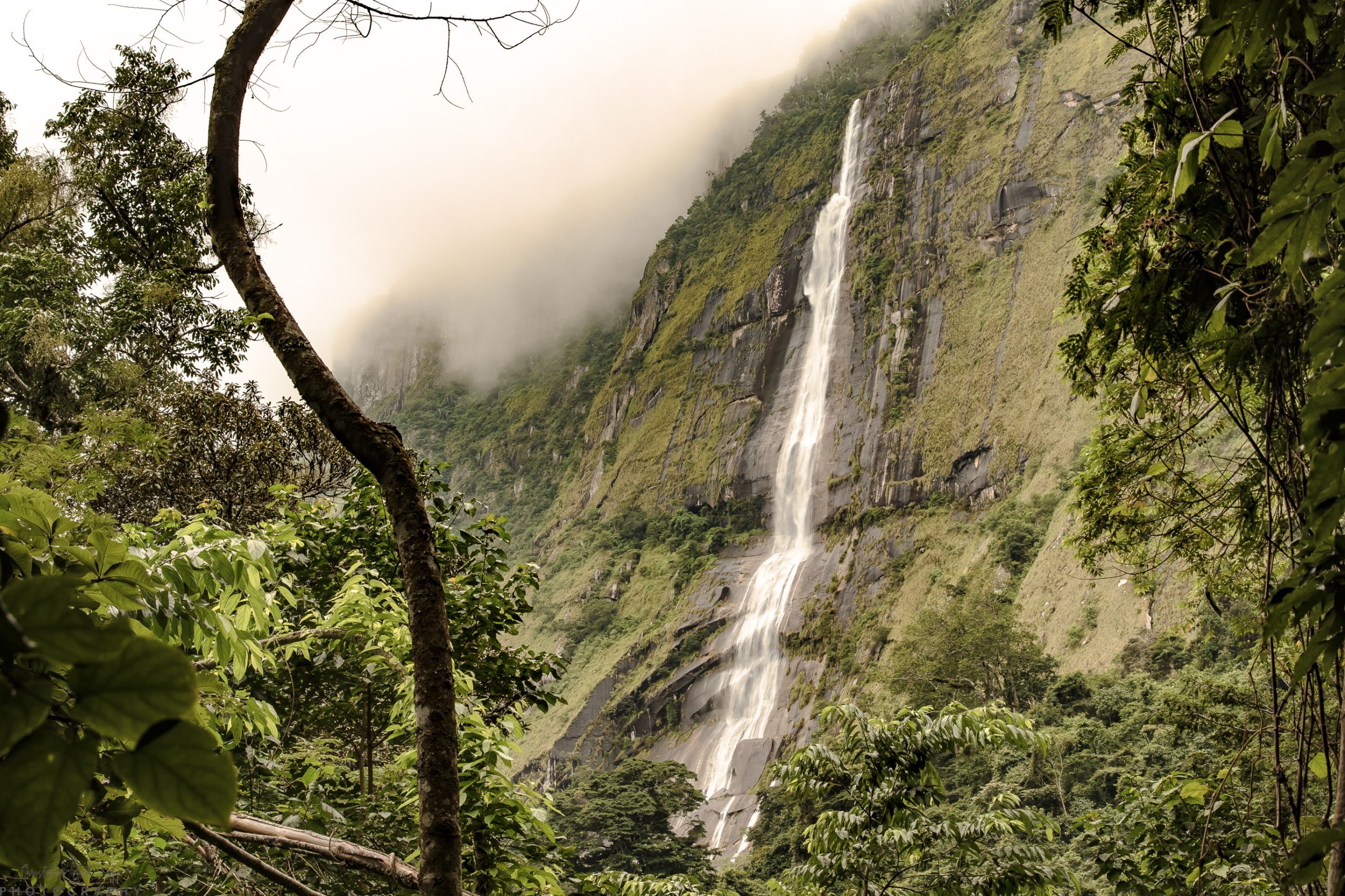 Mutaroro Falls (1 of 1)